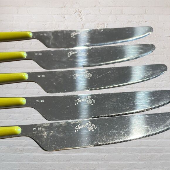 Vintage Fiesta Japan W-16 Stainless Steel Knives Set of 5 Green Handles MCM - Picture 3 of 6